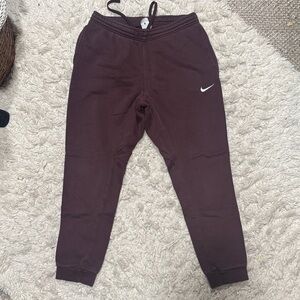 Nike Men's Marroon Joggers